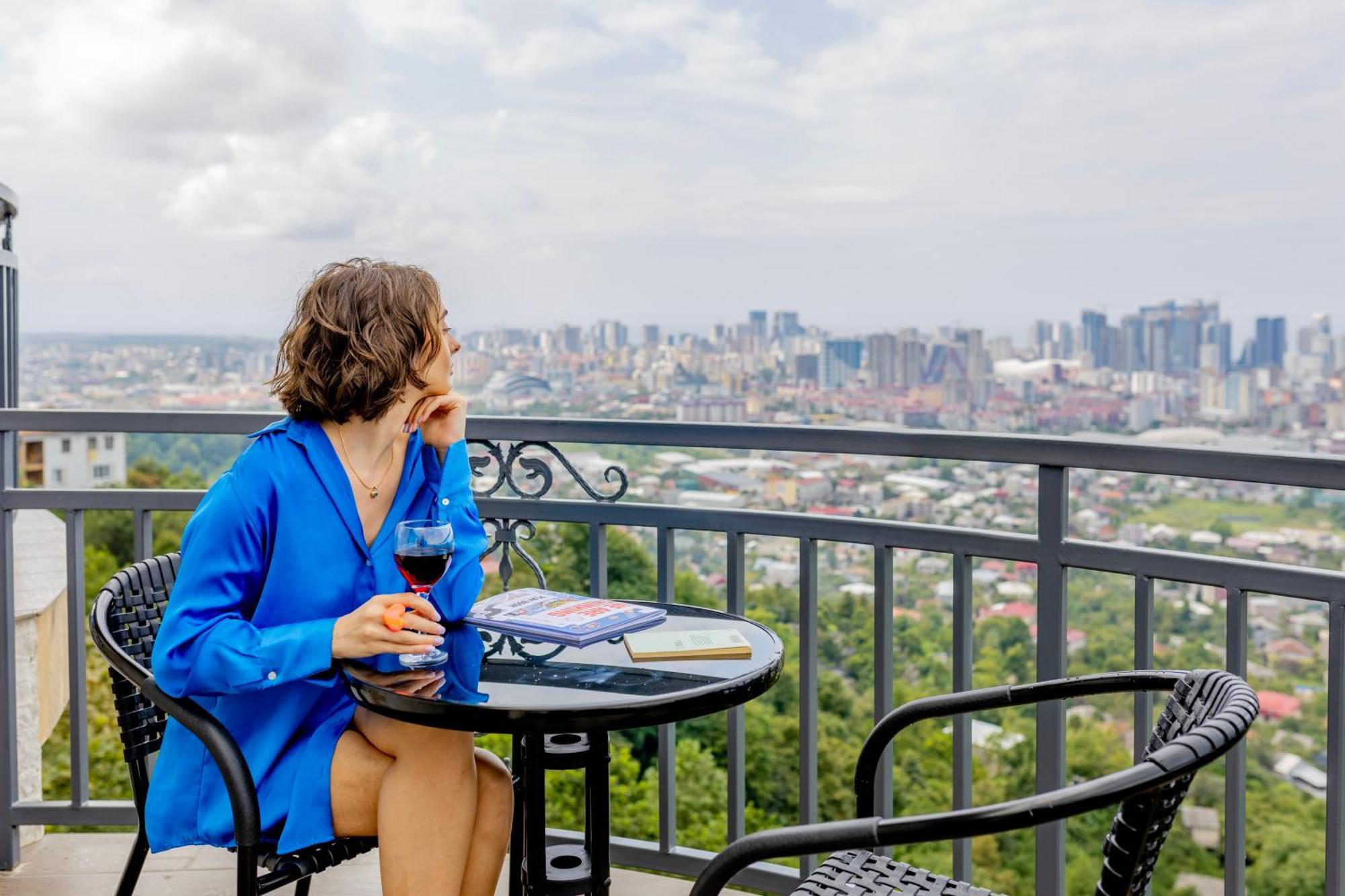 Hillside Inn Batumi Exterior foto